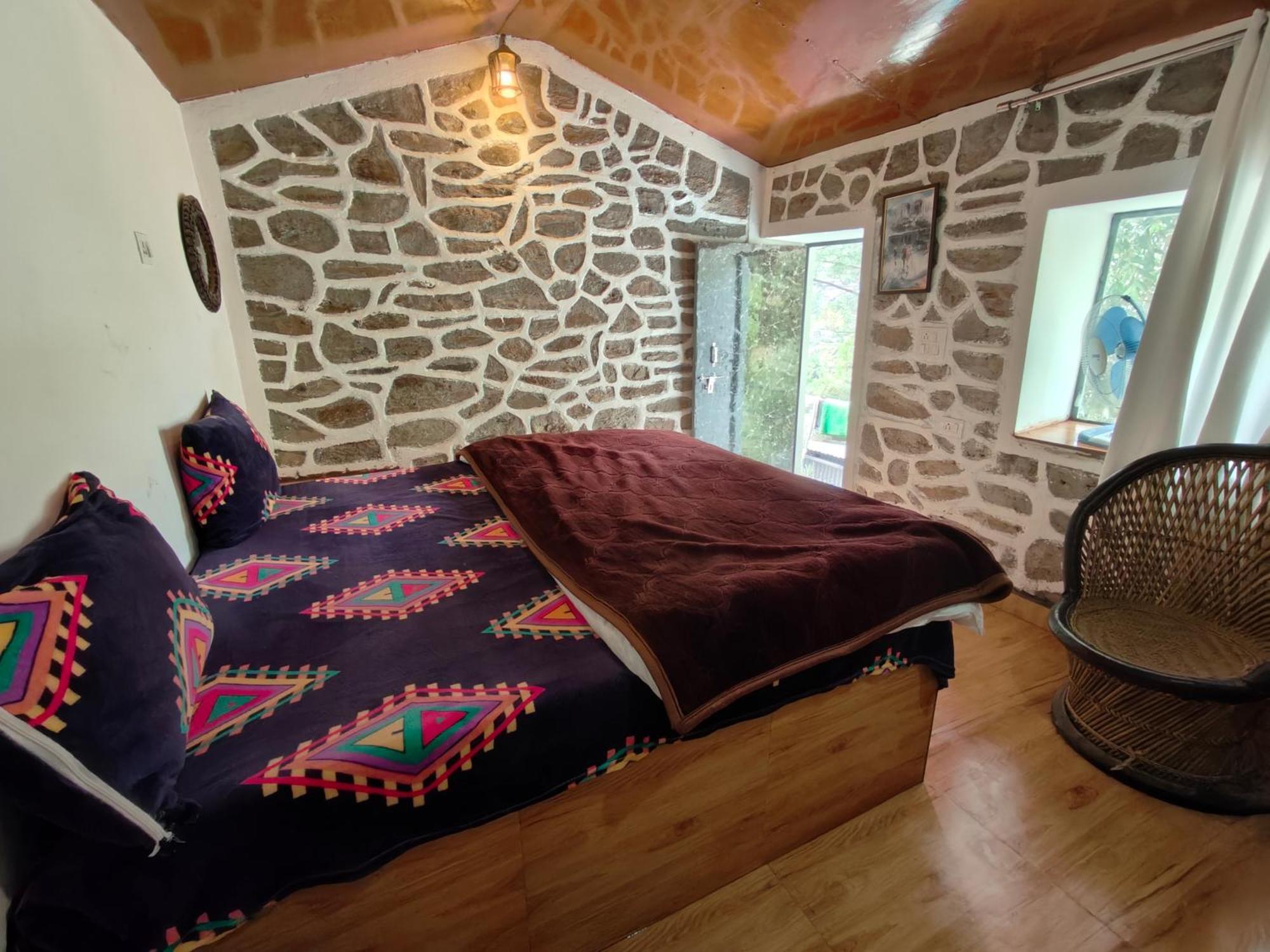 Himwanderer Camps & Cottages Pangot Найнітал Номер фото